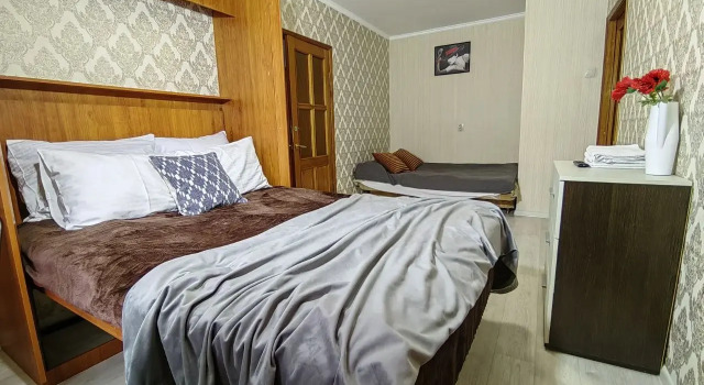 Пятиместные апартаменты Comfort с 2 комнатами с красивым видом из окна Квартира Теплый Берег в Тихом дворе