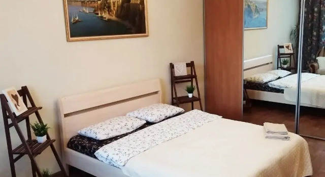 Odnokomnatnaya Na Bogatyrskom Flat, Rezervovat Apartmán Hotely v Petrohrad s parkováním, Parkování