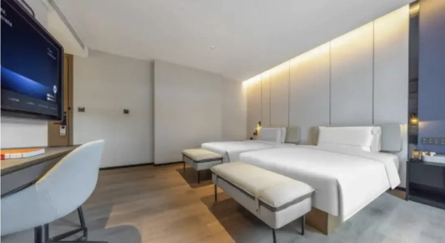 Двухместный номер Premium с видом на внутренний двор Отель Atour Beijing Fengtai Station Lize Business District