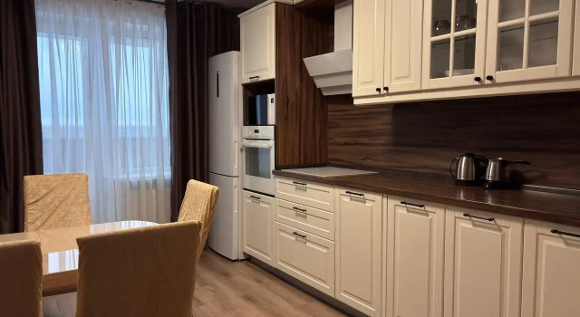Novye 2-Kh Komnatnye Ot Gorod 18 Apartments, Prenota Appartamento Hotel a Udmurtia con parcheggio, Parcheggio
