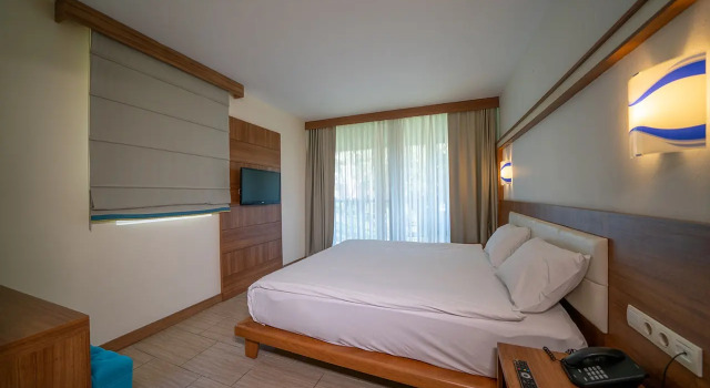 Семейный номер Large с балконом и с видом на сад Отель Liberty Hotels Lykia - All Inclusive