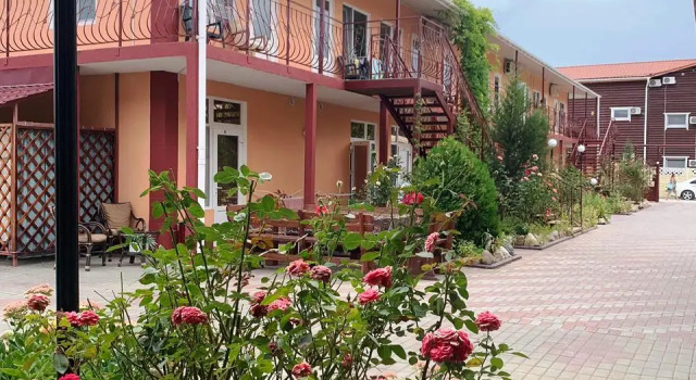Lastochka 117 Hotel, Rezervovat Hotel Beregovoe (Feodosia) 