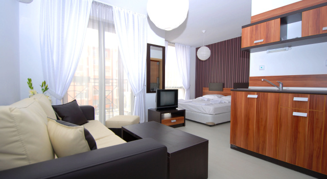 Студия с балконом и с красивым видом из окна Апарт-Отель Rainbow 3 Resort Club