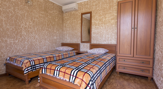 U Yudzhina Guest House