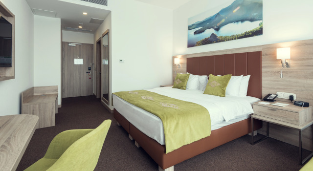 Двухместный номер Standard с красивым видом из окна Отель Wyndham Garden Astana