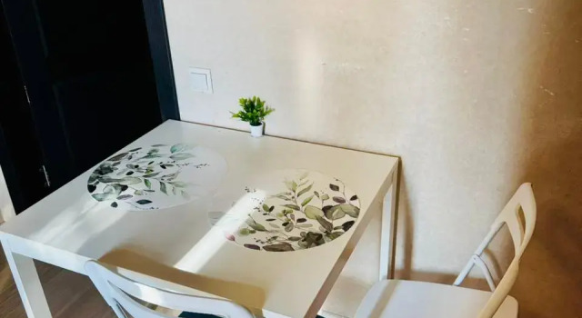 Studiya Dajker Siti do 2 chelovek u metro Prokshino Flat, Reservar Apartamento Hotéis baratos em Moscou