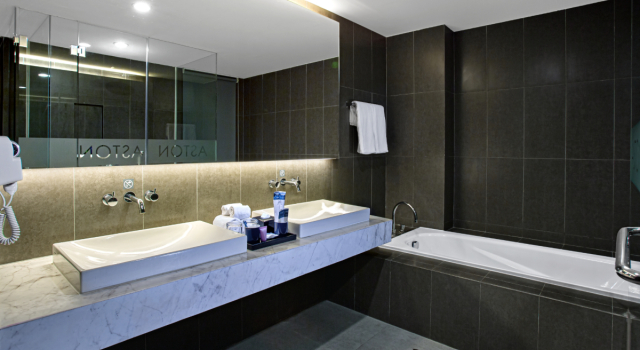 Двухместный люкс Aston Sidoarjo City Hotel & Conference Center
