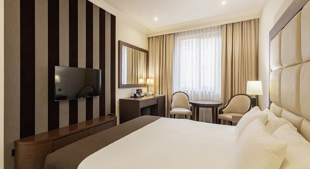 Deluxe King Doppel Zimmer National by Stellar Hotels, Yerevan