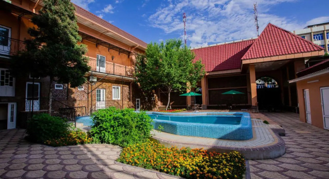 Отель Art House