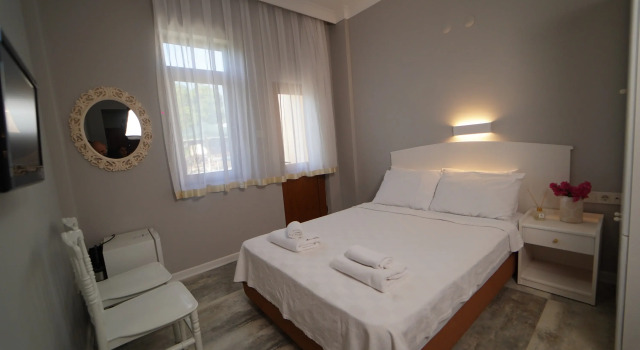 Двухместный номер Standard с балконом и с красивым видом из окна Suzanne Hotel & Restaurant