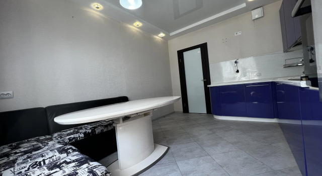 Kvartira Alexhome Rp Sverdlovskiy Mikhaila Marchenko 8 Apartments, Buchen Sie Ferienwohnung Hotels in Oblast Moskau mit Parkplatz, Parkplätze