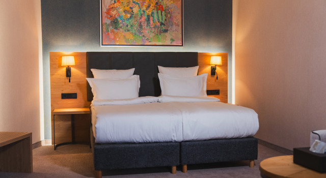Dvoulůžkový s manželskou postelí Junior Suite a výhledem Hotel Red Bridge Yerevan
