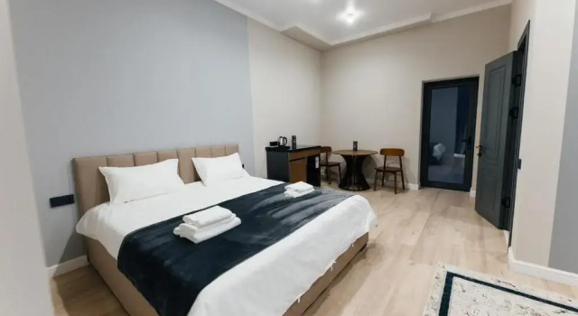 Aura Hotel, Buchen Sie Hotel SPA-Hotels in Dzambul, SPA