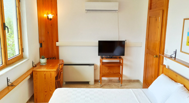 Двухместный номер Standard с балконом и с красивым видом из окна Swiss Eviniz Hotel