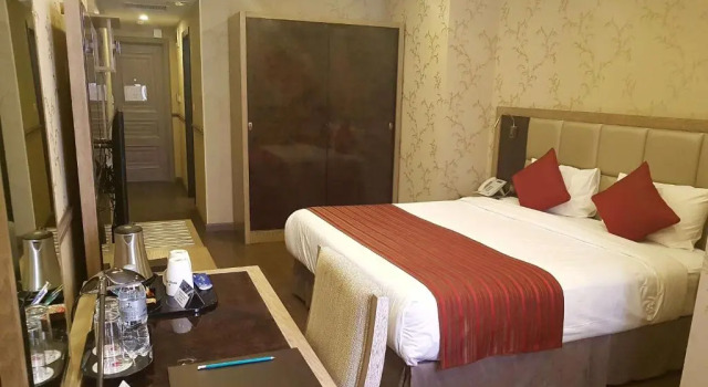 Двухместный номер Deluxe Ramada by Wyndham Bishkek Centre