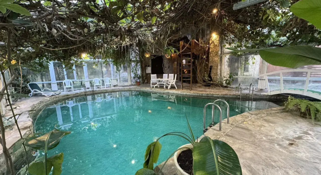 S Basseynom I Privatnoy Territoriey Private house, Boek Vakantiehuis  