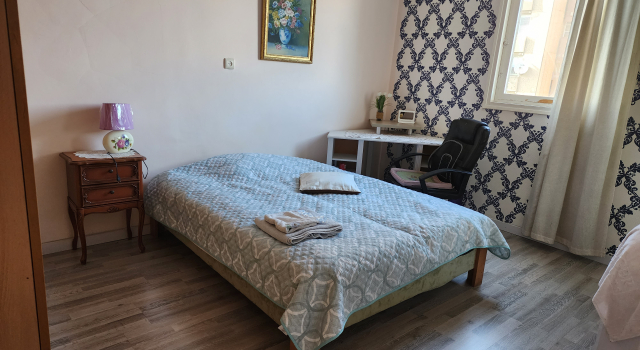 Sonya room Guest House, Rezerwuj Pensjonat Hotele w Cholon z parkingiem, Parking