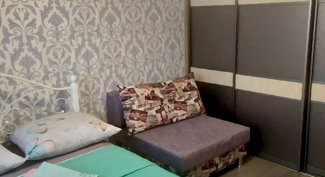 Na Ulitse Montazhnikov 13A Flat, Prenota Appartamento Hotel a Tyumen Region con parcheggio, Parcheggio