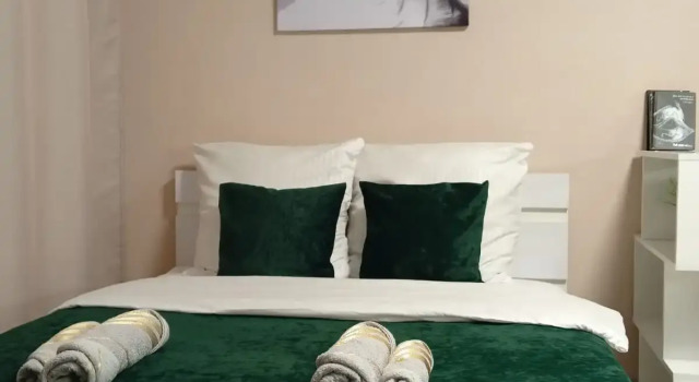 Uyutnaya Studiya Flat, Prenota Appartamento Hotel a Udmurtia con parcheggio, Parcheggio