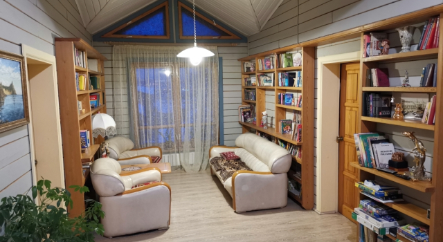 Living Quarters v Irkutske, Prenota Hotel Hotel economici a Irkutsk Region