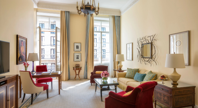 Двухместный люкс Премиум с видом на Вознесенский проспект Отель Four Seasons Lion Palace St. Petersburg
