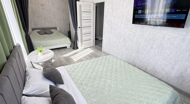 Квартира на Республики 204к7