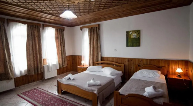 Трёхместный номер Standard Hotel Kalemi