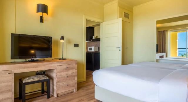 Suite con balcón y con vista al mar Calheta Beach - All-inclusive - Savoy Signature