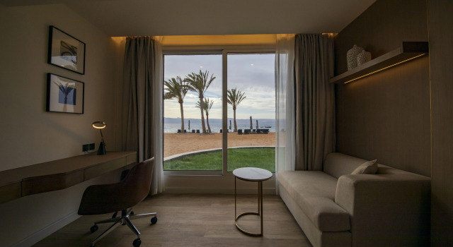 Двухместный номер Deluxe с видом на море Отель Luxotel Aqaba Beach Resort & Spa Hotel