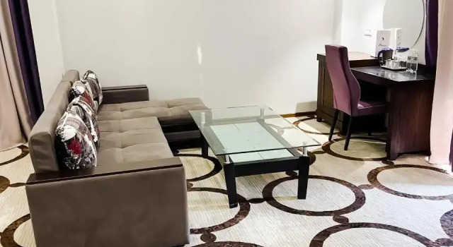 Люкс East Palace Hotel
