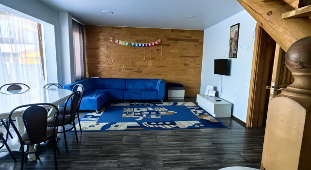 Semeyny Guest House, Prenota Affittacamere Hotel a Tyumen Region con parcheggio, Parcheggio