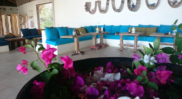 Nur Beach Hotel, Забронировать Курортный отель Джамбиани Zanzibar Central