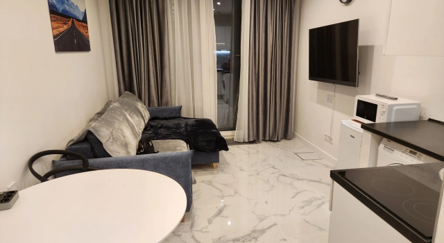 Naprotiv Parka Razvlecheniy Ostrov Mechty Apartments, Prenota Appartamento Hotel a UAO Area con parcheggio, Parcheggio
