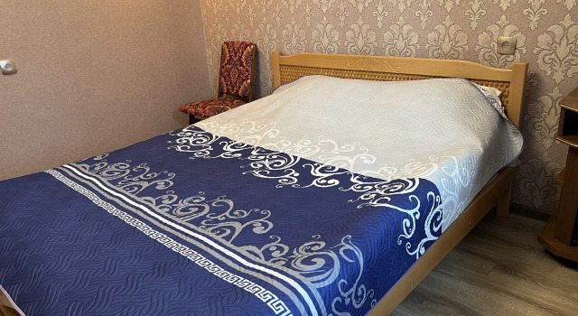 Квартира на Калинина 126, Забронировать Апартаменты/квартира Отели Тихорецка с парковкой, Парковка