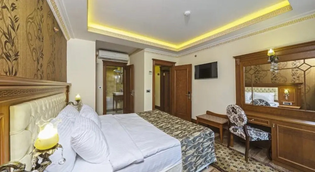 Семейный номер Standard с красивым видом из окна Lausos Palace Hotel Şişli