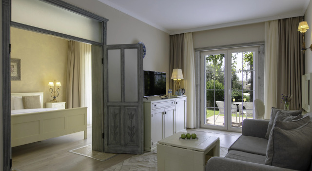 Люкс King с красивым видом из окна Alaçatı Beach Resort