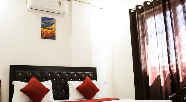 Номер Deluxe с красивым видом из окна HOTEL SATYA