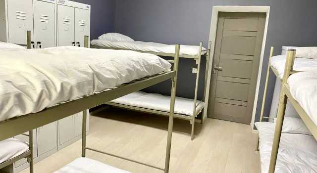 Кровать в общем номере Хостел LikeHome