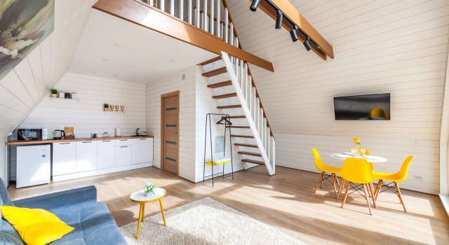 Четырёхместный коттедж Гостевой дом 5 На Берегу Озера