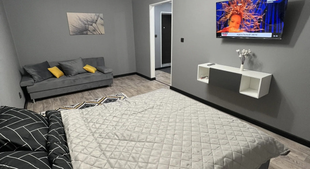 Квартира КazHouse, Забронировать Апартаменты/квартира Отели Тюмени с парковкой, рядом с Тюменский драмтеатр, Парковка