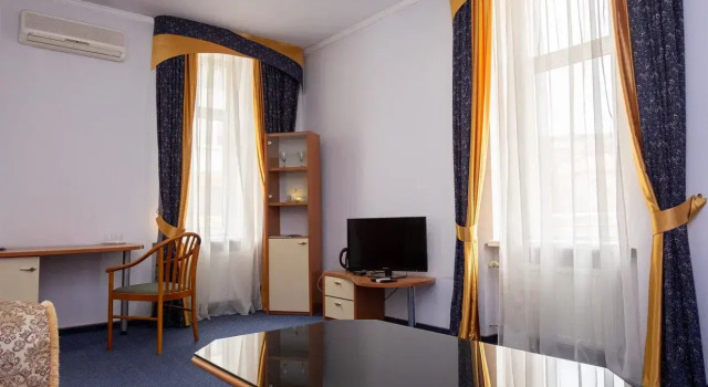 Suite i balkonem Olimp Hotel