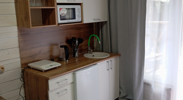 Private house Novy Blagoustroyenny Dlya Tikhogo Semeynogo Otdykha, Prenota Casa vacanze Hotel a Repubblica dell'Altaj con parcheggio, Parcheggio