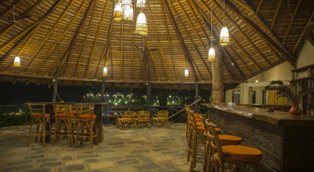Sarang Wildlife Sanctuary Hotel, Rezervovat Hotel Meghauli 