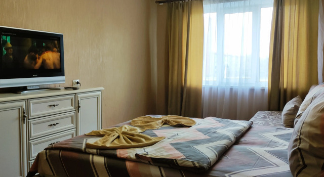 Na Dzerzhinskogo 79 Apartments, Book Apartment Kobrin 