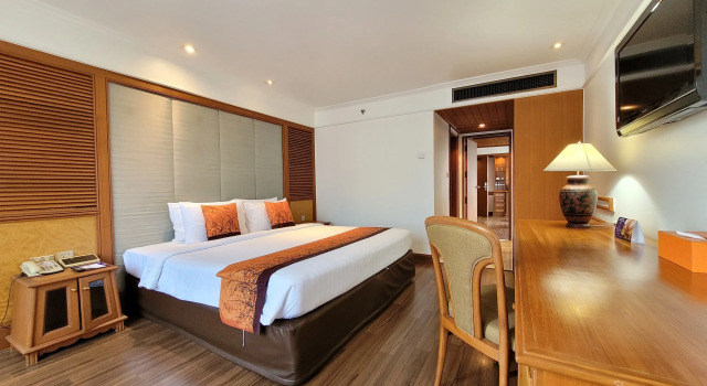 Двухместный люкс Executive Bangkok Hotel Lotus Sukhumvit 33 by Compass Hospitality