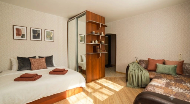 Odnokomnatnaya uytnyi Dom u ZD vokzala Flat, Boek Appartement Dzerzhinsky City District Perm, in de buurt van Perm-2 Train Station