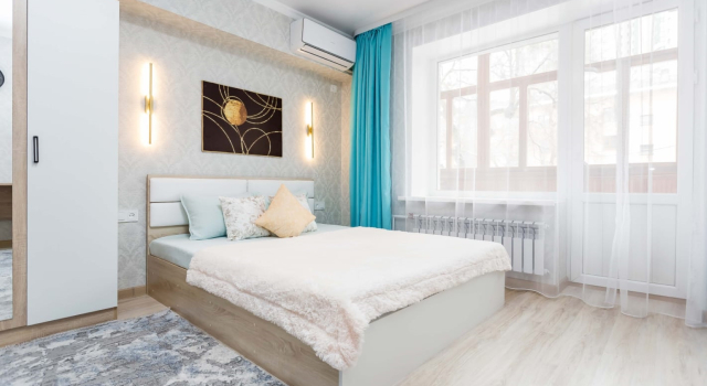 Stilnaya V Tsentre Starogo Goroda Flat, Boek Appartement Alma-Ata Kazachstan, in de buurt van Abay Metro Station