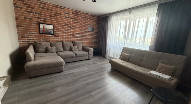 Prostornaya teplaya tryokhkomnatnaya Flat, Rezervovat Apartmán Industrial area Barnaul