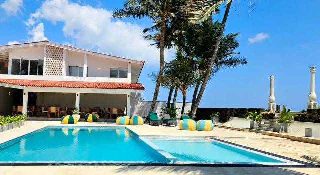 Курортный отель South Beach