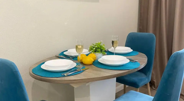 V Tsentre u Reki Flat, Prenota Appartamento Hotel a Tyumen Region con parcheggio, Parcheggio